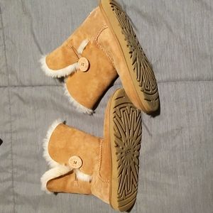 UGG Bailey button boots